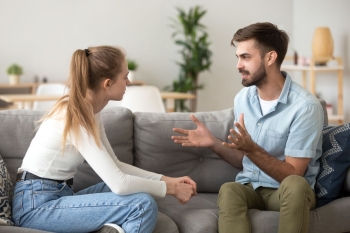 Telling your partner that you are asexual: find a sex therapist near me. image